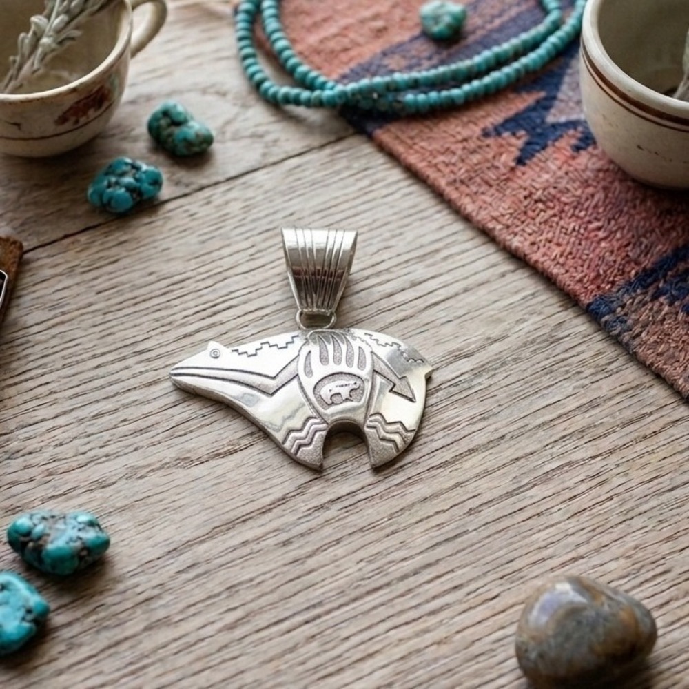 Navajo 3D Bear Design Pendant w/ Bale Handcrafted Native American‎ Jewelry **